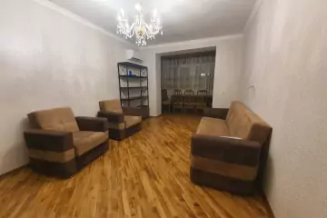 Satılır Köhnə Tikili Elmler Akademiyasıda 