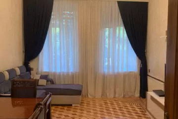 Aylıq Kirayə Yeni Tikili Mərkəzdə