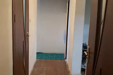 Satılır Köhnə Tikili 10-cu Mikrorayonda