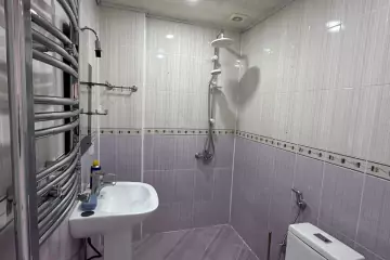 Aylıq Kirayə Yeni Tikili şərq Bazarında