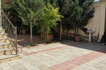 Satılır Həyət Evi Buzovnada