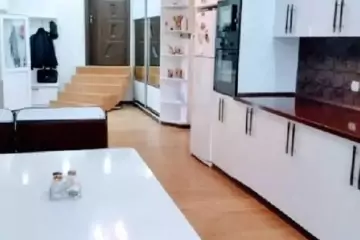 Satılır Həyət Evi Vtarov çastda