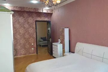Satılır Yeni Tikili 1-ci Mikrorayonda
