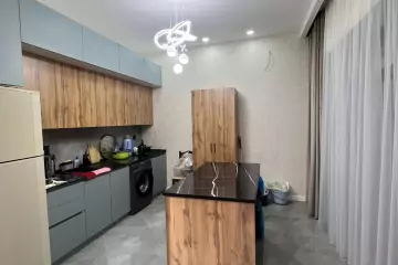 Satılır Həyət Evi şüvəlanda