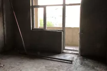 Satılır Yeni Tikili 7-ci Mikrorayonda