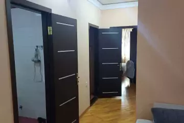Satılır Yeni Tikili 1-ci Mikrorayonda
