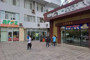 Satılır Yeni Tikili 1-ci Mikrorayonda