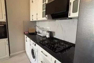 Satılır Yeni Tikili Heydər əliyev Mərkəzində