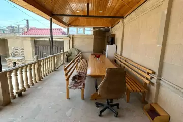 Satılır Həyət Evi Qobuda