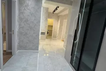 Satılır Yeni Tikili Elmler Akademiyasıda