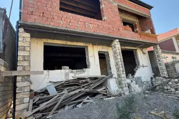 Satılır Həyət Evi Biləcəridə