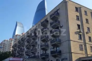 Aylıq Kirayə Köhnə Tikili İçərişəhərdə