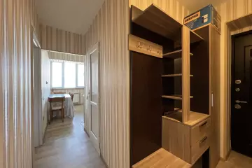 Aylıq Kirayə Köhnə Tikili Mərkəzdə