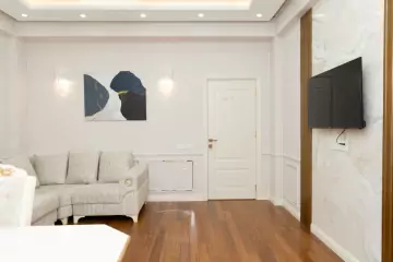 Aylıq Kirayə Yeni Tikili şərq Bazarında