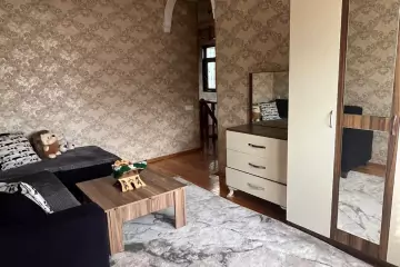 Satılır Həyət Evi Xırdalan şəhərində
