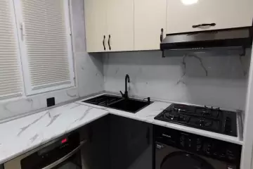 Satılır Köhnə Tikili Gənclikdə