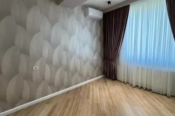 Satılır Yeni Tikili Elmler Akademiyasıda