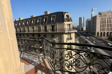 Aylıq Kirayə Yeni Tikili Ağ şəhər Kompleksində