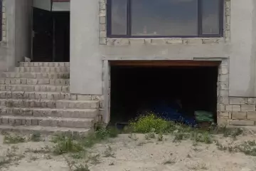 Satılır Həyət Evi Buzovnada
