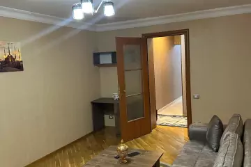 Aylıq Kirayə Köhnə Tikili İçərişəhərdə