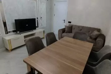 Satılır Köhnə Tikili Gənclikdə