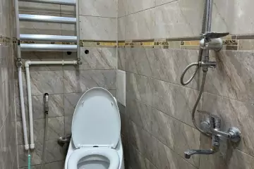 Aylıq Kirayə Köhnə Tikili Mərkəzdə