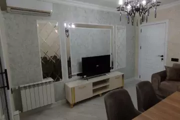 Satılır Köhnə Tikili Gənclikdə