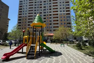 Satılır Yeni Tikili Elmler Akademiyasıda