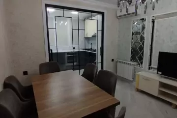 Satılır Köhnə Tikili Gənclikdə