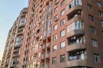 Satılır Yeni Tikili Yeni Yasamalda