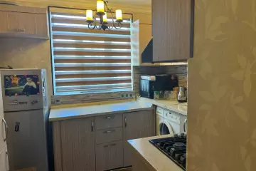 Satılır Köhnə Tikili Elmler Akademiyasıda
