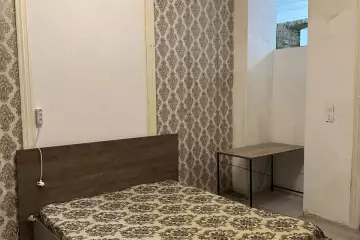 Aylıq Kirayə Köhnə Tikili Mərkəzdə