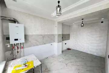 Satılır Köhnə Tikili Biləcəridə