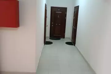 Satılır Köhnə Tikili Elmler Akademiyasıda