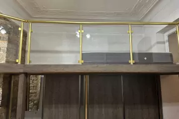 Aylıq Kirayə Köhnə Tikili Mərkəzdə