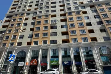 Satılır Yeni Tikili Elmler Akademiyasıda