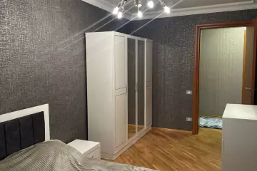 Aylıq Kirayə Köhnə Tikili İçərişəhərdə