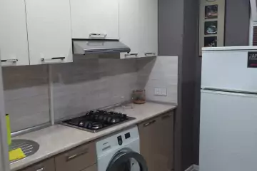 Satılır Köhnə Tikili İzmir Parkı