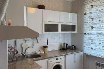 Aylıq Kirayə Köhnə Tikili Cavanşir Küçəsində
