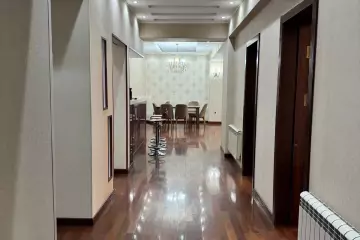Aylıq Kirayə Yeni Tikili Ağ şəhər Kompleksində