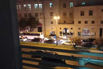 Satılır Köhnə Tikili İzmir Parkı