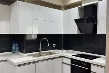 Aylıq Kirayə Yeni Tikili Ağ şəhər Kompleksində
