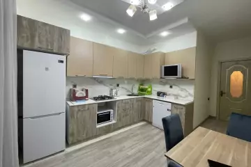 Aylıq Kirayə Yeni Tikili Grand Hayatda