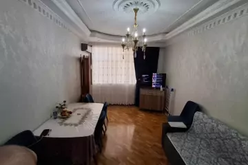 Satılır Köhnə Tikili Gənclikdə