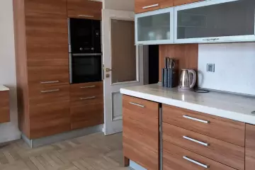 Aylıq Kirayə Yeni Tikili Ağ şəhər Kompleksində
