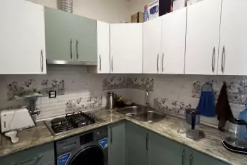 Satılır Yeni Tikili Qurtuluş 93da