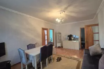 Satılır Həyət Evi Zabrat Qəsəbəsida