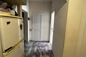 Satılır Yeni Tikili Qurtuluş 93da