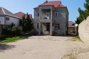 Satılır Həyət Evi Buzovnada