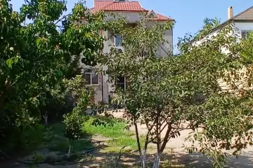 Satılır Həyət Evi Buzovnada